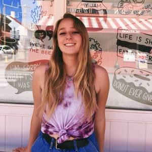 Meet your Posher, Mariel